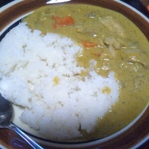 バレンタインに♥人参ごろごろイエローカレー